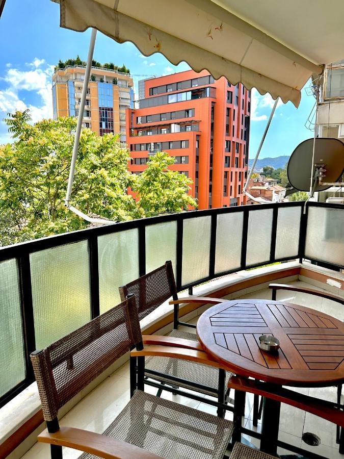 Central Inn Home Tiranë Ngoại thất bức ảnh