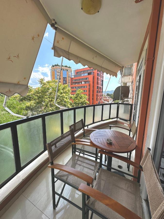 Central Inn Home Tiranë Ngoại thất bức ảnh